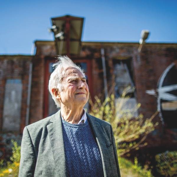 Richard Dawkins talks about his latest book, 'The Genetic Book of the Dead'