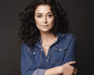 A portrait photo of Ece Temelkuran