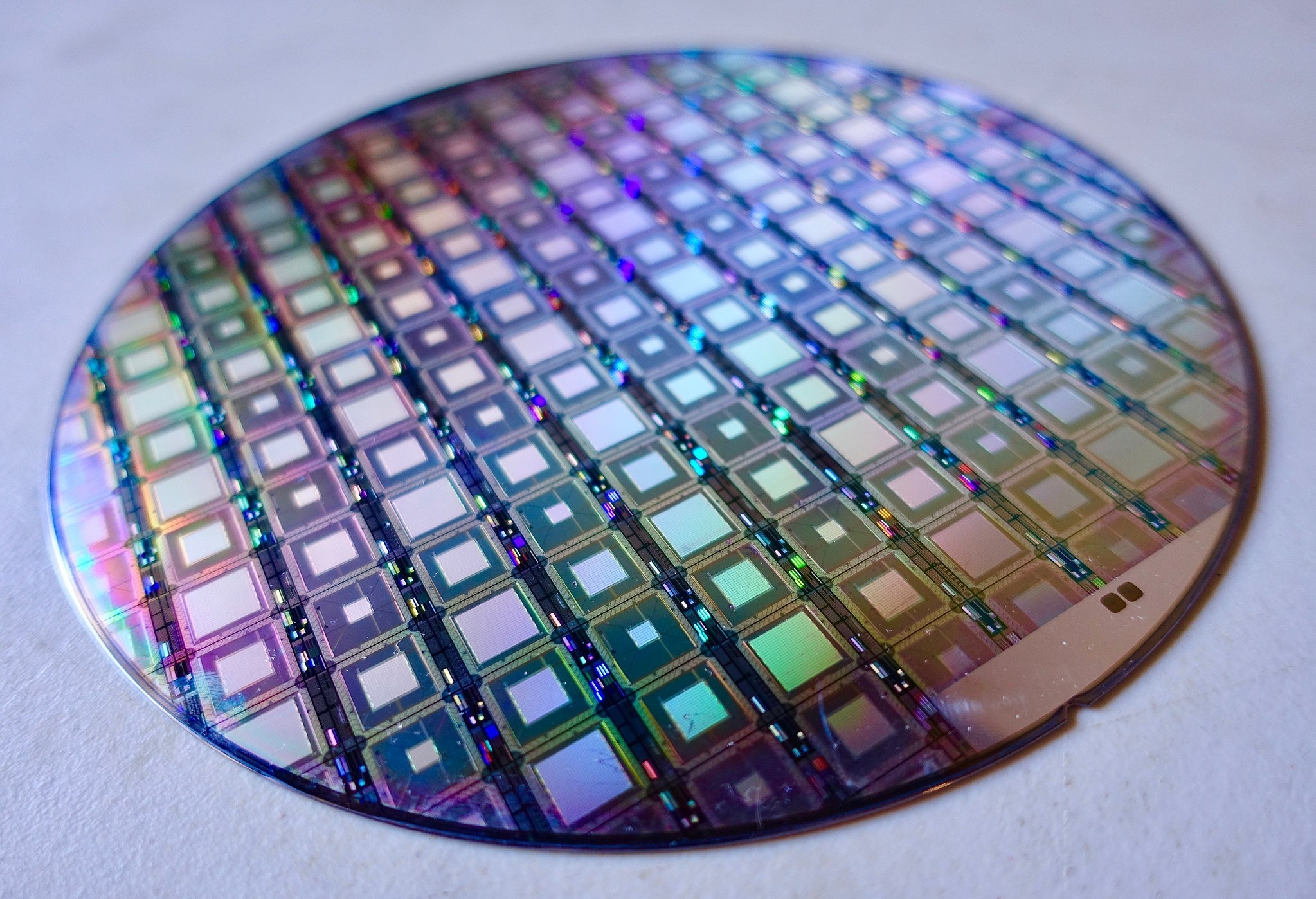 A wafer of the latest D-Wave quantum computers