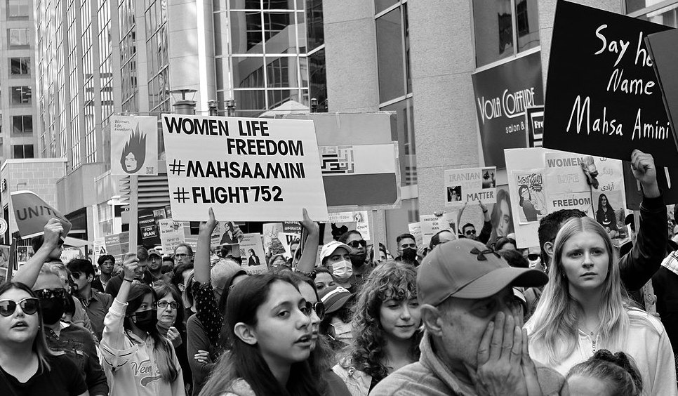 Protests in solidarity with Mahsa Amini in Ottawa (September 25, 2022). Credit: Taymaz Valley