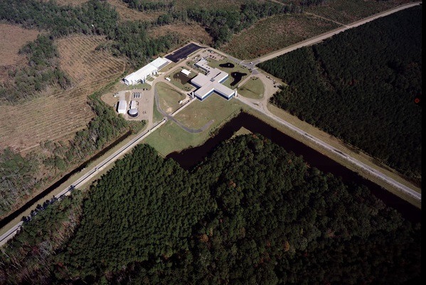 An aerial view of the LIGO detector in Louisiana