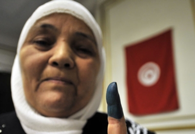 Voter in Tunisian election